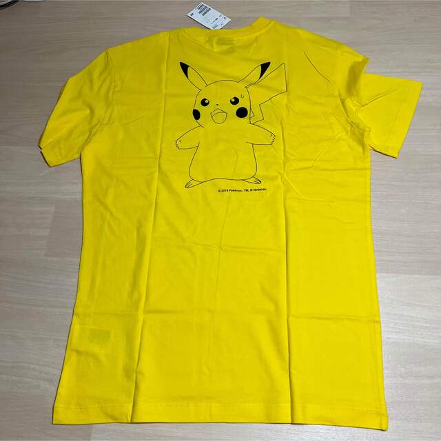 H&M(エイチアンドエム)のポケモン、ピカチュウ、Tシャツ2枚セット メンズのトップス(Tシャツ/カットソー(半袖/袖なし))の商品写真