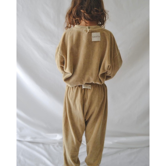 美品 EARTH Warm beige khaki セットアップよろしくお願いします ...