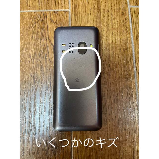 au(エーユー)の【美品】au  GRATINA 4G KYF31 SIMロック解除済 スマホ/家電/カメラのスマートフォン/携帯電話(携帯電話本体)の商品写真