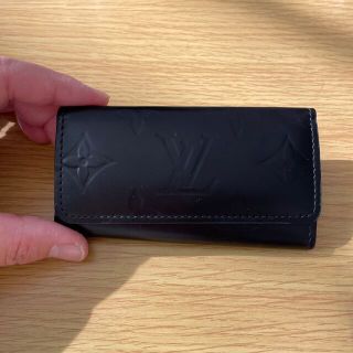 LOUIS VUITTON - LOUIS VUITTON ルイヴィトン ヴェルニ 4連キーケース