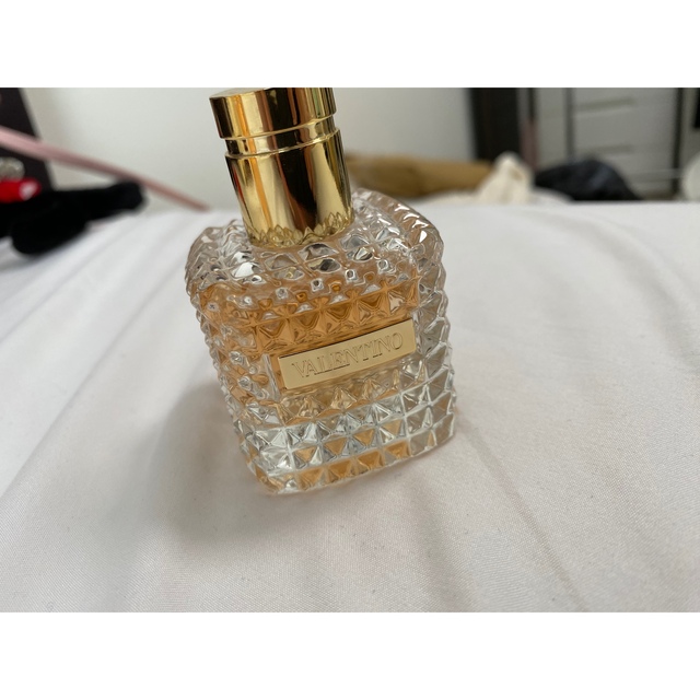 VALENTINO(ヴァレンティノ)のヴァレンティノ　VALENTINO 香水　30ml コスメ/美容の香水(香水(女性用))の商品写真