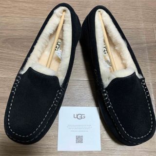 アグ(UGG)の新品未使用！正規品UGGアンスレー ブラック 25センチ(スリッポン/モカシン)