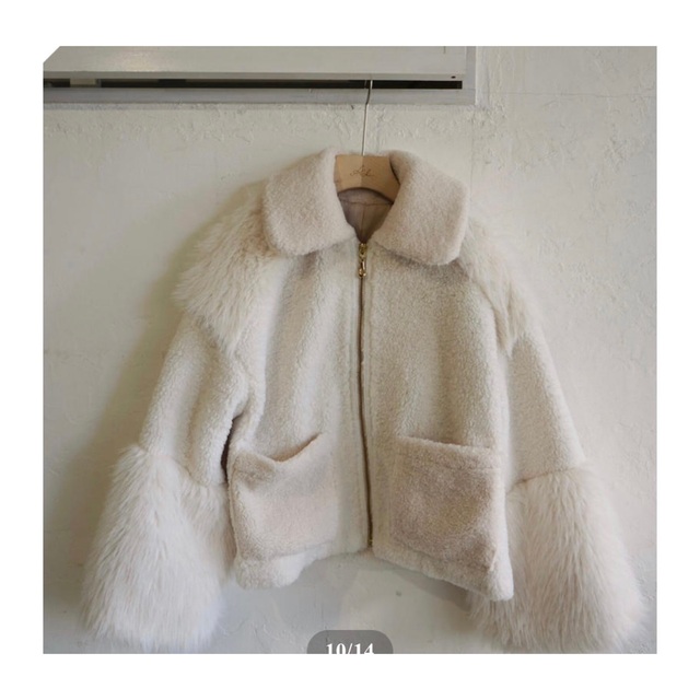 Ameri VINTAGE(アメリヴィンテージ)の早い者勝ち　Acka エーシーケーエー　ボアファーコートboa far coat レディースのジャケット/アウター(毛皮/ファーコート)の商品写真