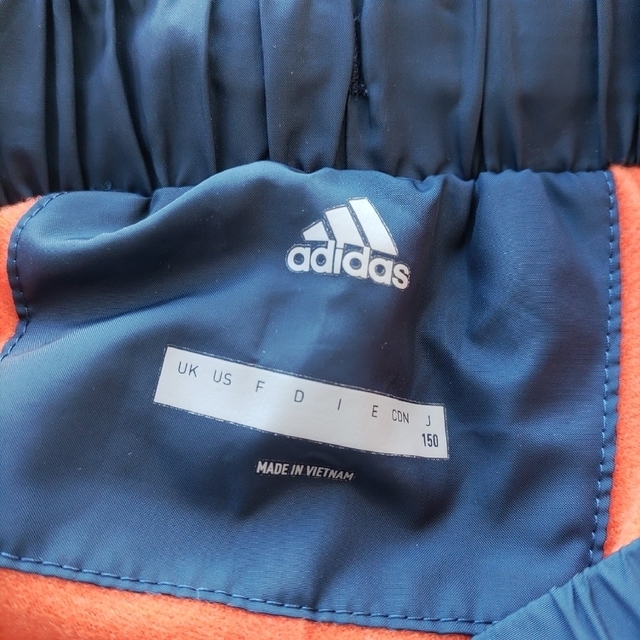 adidas(アディダス)の専用  アディダス 裏地付き 迷彩柄ジャージ パンツ 150   ブルーのみ キッズ/ベビー/マタニティのキッズ服男の子用(90cm~)(その他)の商品写真