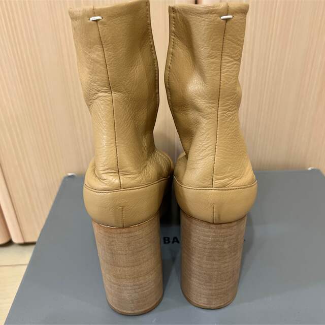 Maison Martin Margiela(マルタンマルジェラ)のMaison Margiela 厚底足袋ブーツ  プラットフォーム　マルジェラ レディースの靴/シューズ(ブーツ)の商品写真