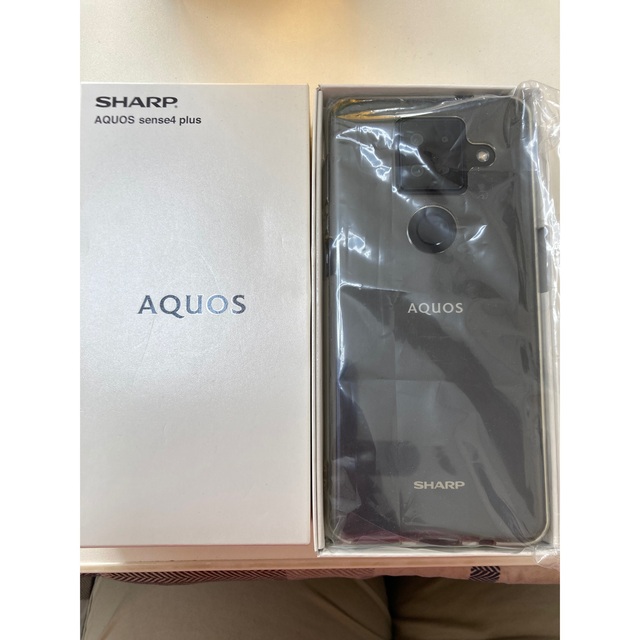 SHARP(シャープ)のSHARP AQUOS SENSE4 PLUS SH-M16 ブラック　新品同様 スマホ/家電/カメラのスマートフォン/携帯電話(スマートフォン本体)の商品写真