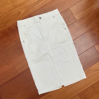 スピックアンドスパン(Spick & Span)の白デニムスカート(ひざ丈スカート)