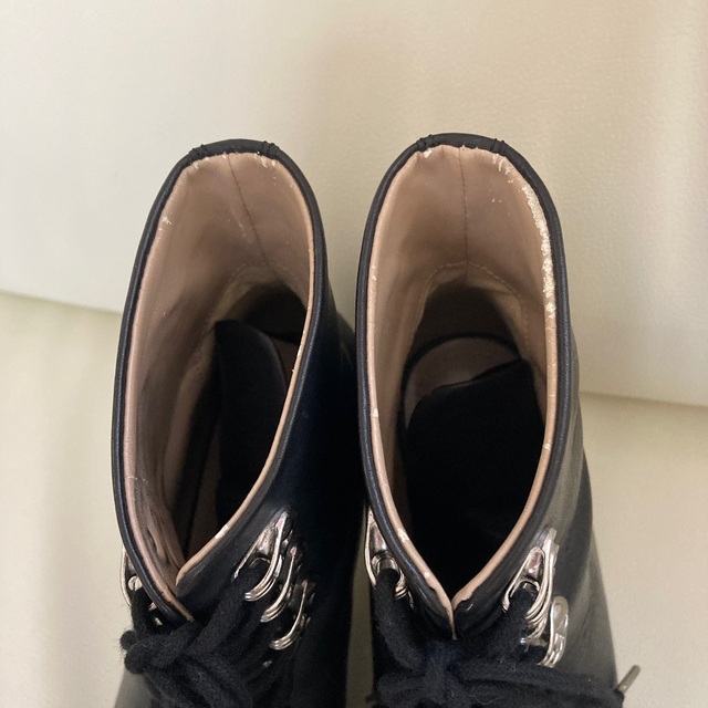 DIESEL(ディーゼル)のDIESEL レースアップ　ブーツ　37 編み上げ　23.5cm 黒　ブーティ レディースの靴/シューズ(ブーツ)の商品写真