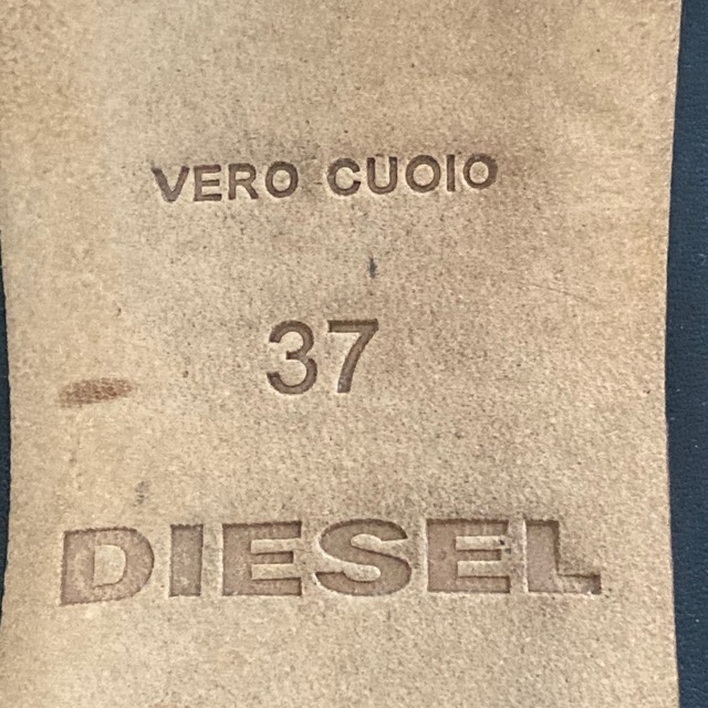 DIESEL(ディーゼル)のDIESEL レースアップ　ブーツ　37 編み上げ　23.5cm 黒　ブーティ レディースの靴/シューズ(ブーツ)の商品写真