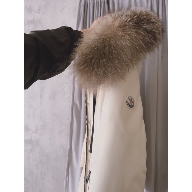 モンクレール MONCLER Elanion レディース ダウン ベルベット