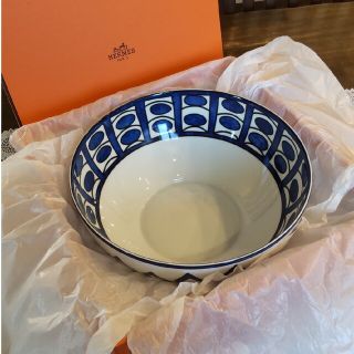 エルメス(Hermes)の新品　エルメス　ブルーダイユール　ラージサラダボウル　大 Φ25cm　超希少(食器)