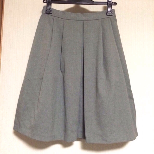 ROPE’(ロペ)のロペ グレー 膝丈 スカート レディースのスカート(ひざ丈スカート)の商品写真