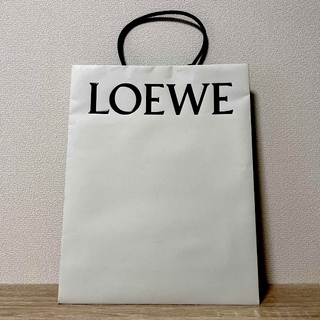 ロエベ(LOEWE)のロエベ　ショップ袋　紙袋(ショップ袋)
