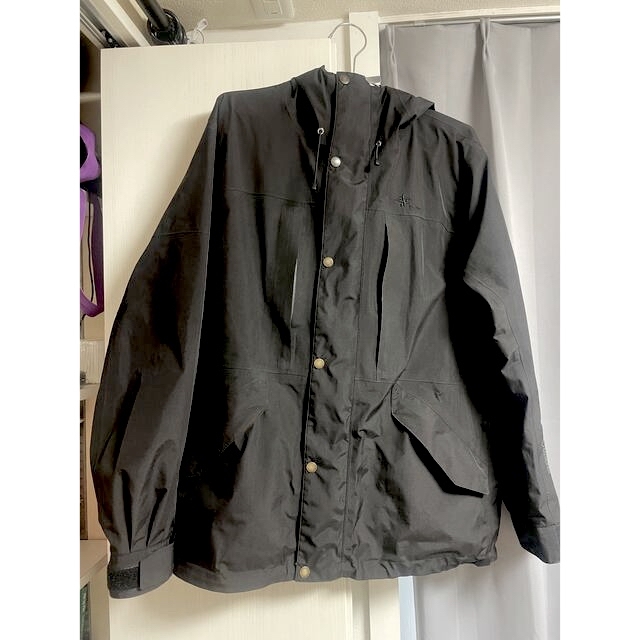ゴアテックス  マウンテンジャケット　古着　黒　ブラック　キャンプ　登山　 メンズのジャケット/アウター(マウンテンパーカー)の商品写真