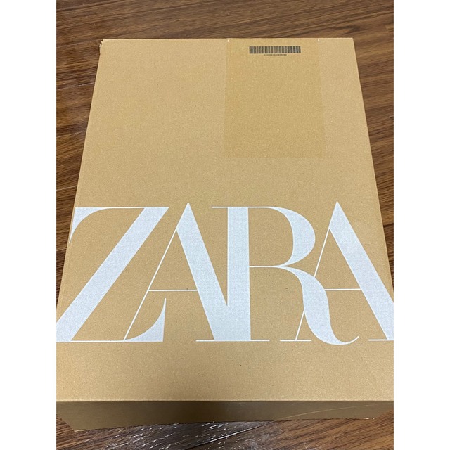 ZARA レザーフラットケージサンダル エクリュ　36