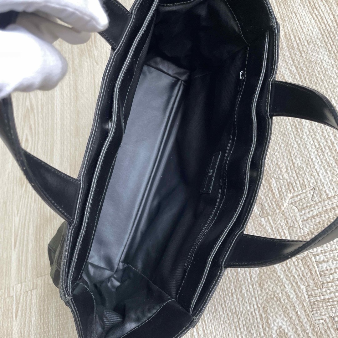 GIVENCHY(ジバンシィ)のオールドジバンシー ミニハンドバッグ キルティングモノグラム ナイロンキャンバス レディースのバッグ(ハンドバッグ)の商品写真