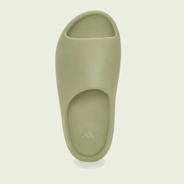 adidas(アディダス)のadidas yeezy slide resin 28.5cm メンズの靴/シューズ(サンダル)の商品写真