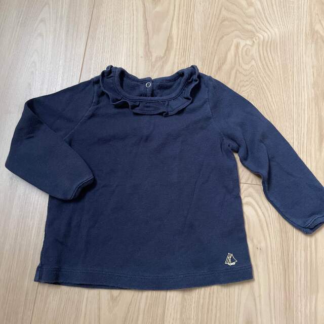 PETIT BATEAU(プチバトー)のプチバトー　カットソー&パンツ　セット キッズ/ベビー/マタニティのベビー服(~85cm)(シャツ/カットソー)の商品写真