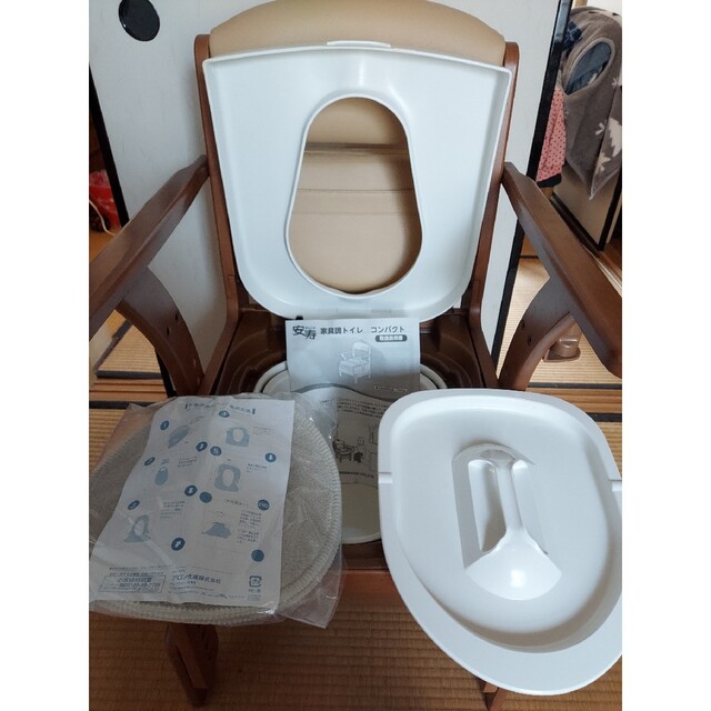 【ポータブルトイレ】アロン化成 安寿 家具調介護トイレ コンパクト 送料無料
