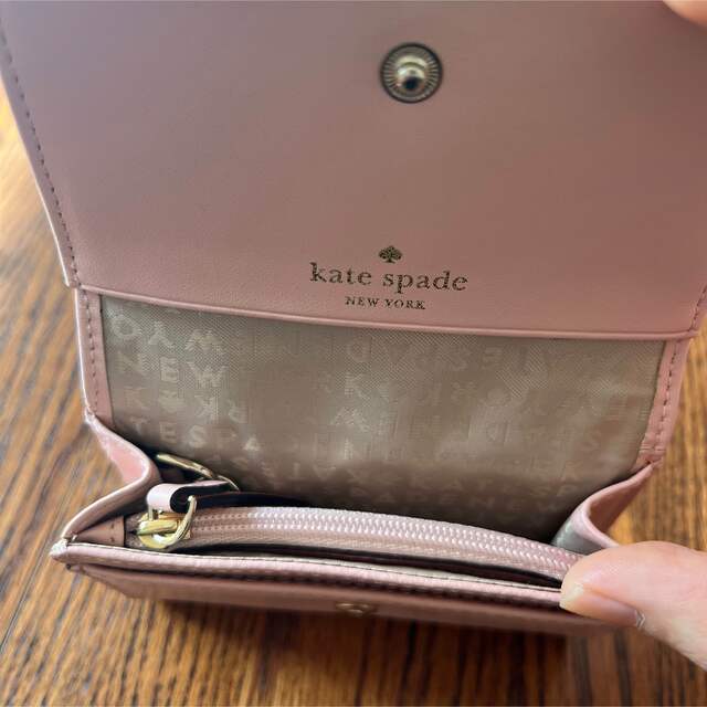 kate spade new york(ケイトスペードニューヨーク)のケイトスペード　kate spade パスケース　ミニウォレット　財布　定期入れ レディースのファッション小物(パスケース/IDカードホルダー)の商品写真