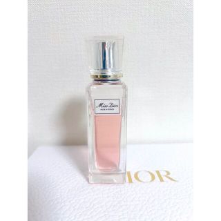 ディオール(Dior)のミス ディオール ローズ＆ローズ ローラー パール(香水(女性用))