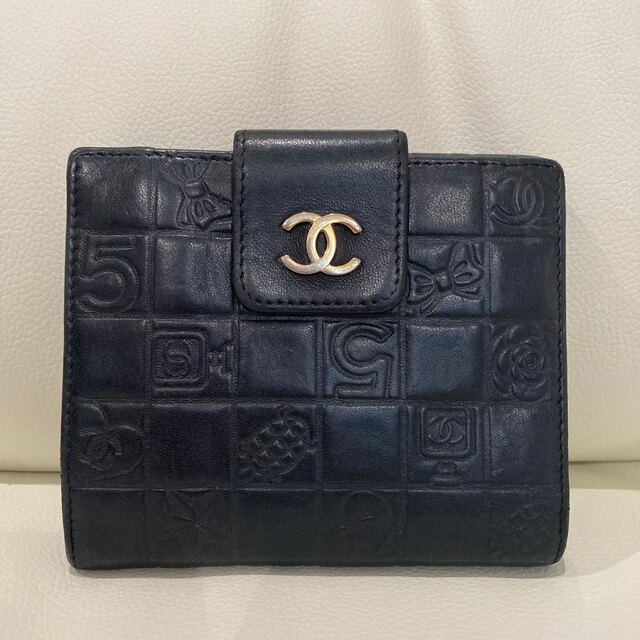 CHANEL 美品　アイコンライン　黒　折り財布　ギャランティカード　小銭入れ