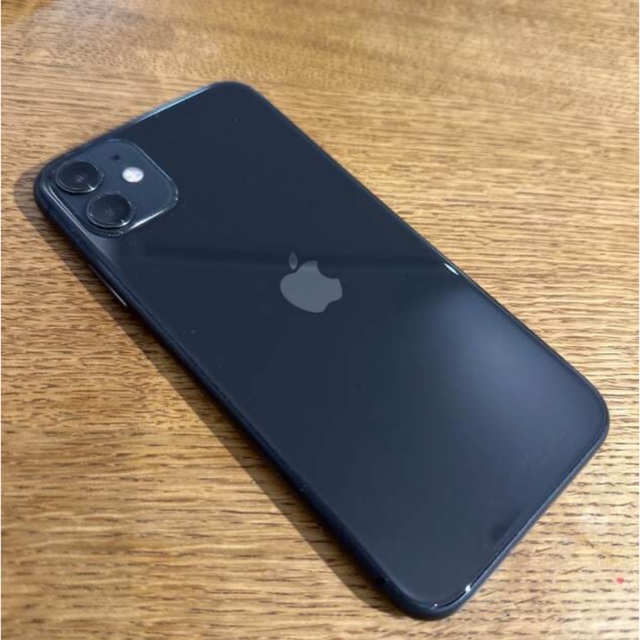 iPhone(アイフォーン)のiPhone11   128G ブラック スマホ/家電/カメラのスマートフォン/携帯電話(スマートフォン本体)の商品写真