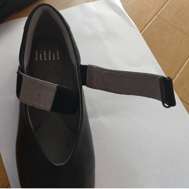 fitfit(フィットフィット)のfitfit　24センチ　スクエアワイドストラップシューズ （ブラック) レディースの靴/シューズ(その他)の商品写真