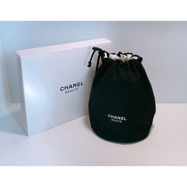 CHANEL - シャネル ノベルティ 巾着ポーチ ブラックの通販 by いちご's ...