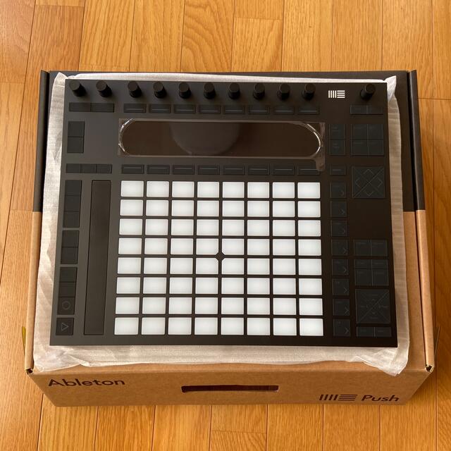 Ableton Push 2 新品未使用　Live 11 Intro 付属 楽器のDTM/DAW(MIDIコントローラー)の商品写真