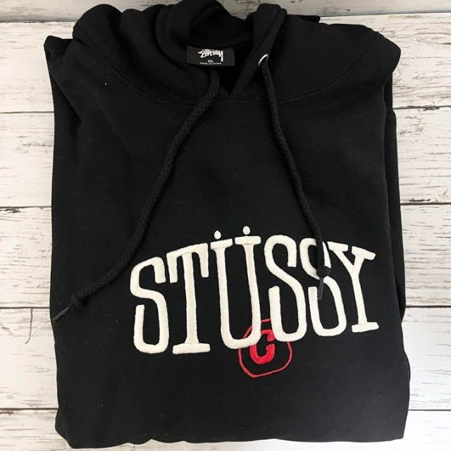 【新品】stussy スウェットパーカー　サイズXL ブラック 2