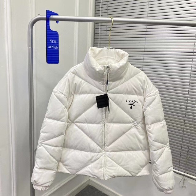 国産品 PRADA - 【未着用】【値下げ中】PRADA 2022 ダウンジャケット