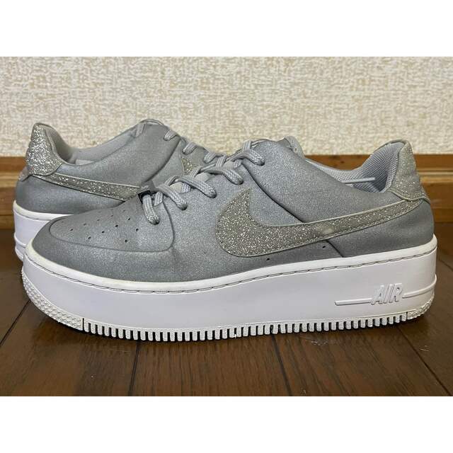 NIKE WMNS AIR FORCE 1 SAGE LOW 23.5cm