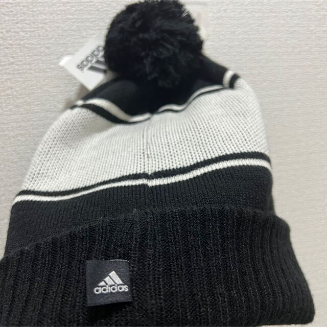 adidas(アディダス)の未使用 adidas ニット帽 ブラック ユニセックス メンズの帽子(ニット帽/ビーニー)の商品写真