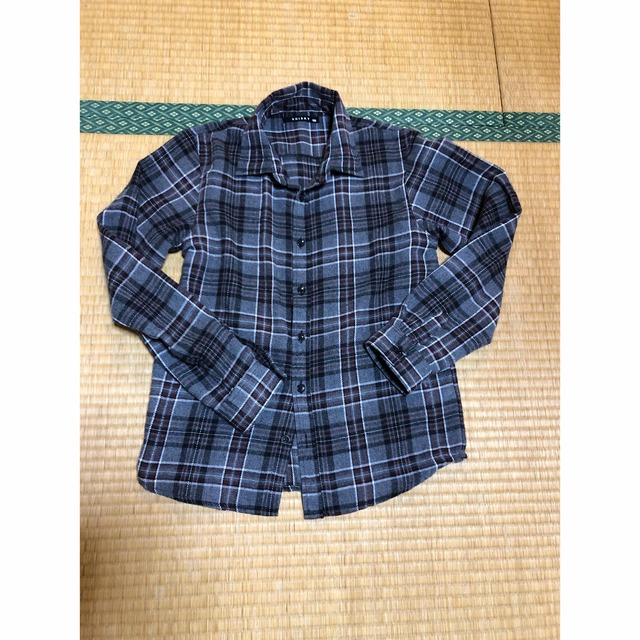 チェックシャツ　黒　160 キッズ/ベビー/マタニティのキッズ服男の子用(90cm~)(ブラウス)の商品写真