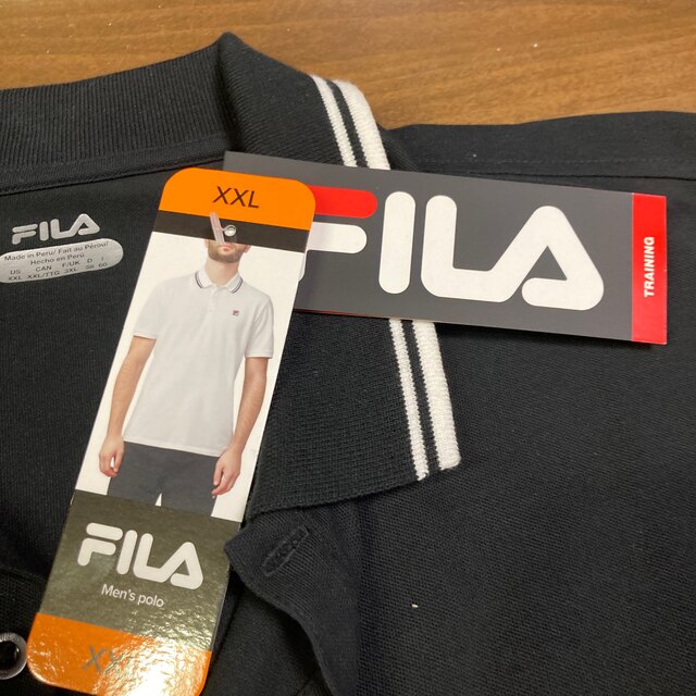 FILA(フィラ)のＦＩＬＡ　ポロシャツ　黒 メンズのトップス(ポロシャツ)の商品写真