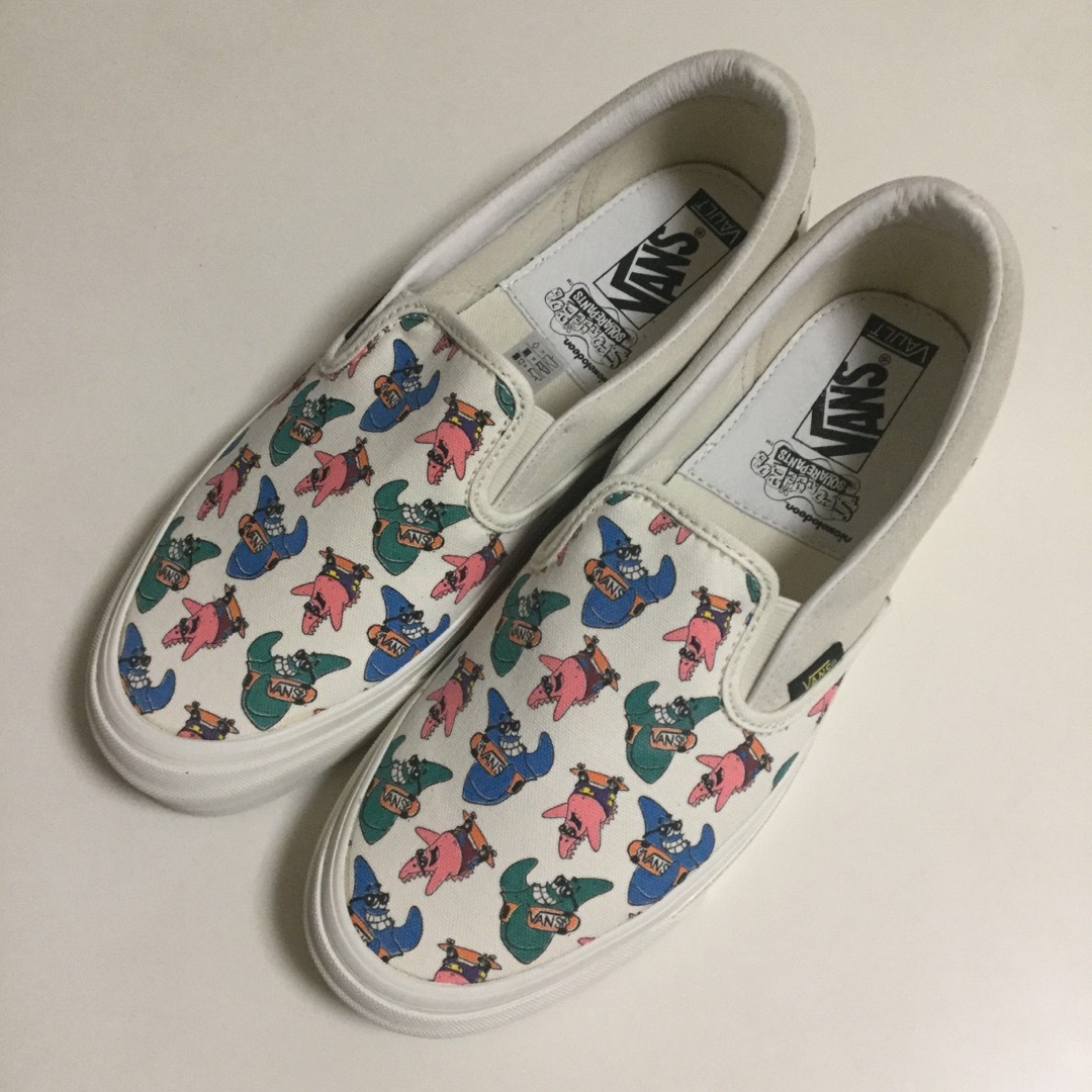 VANS(ヴァンズ)のVans SPONGEBOB Slip-On US10 28cm メンズの靴/シューズ(スリッポン/モカシン)の商品写真