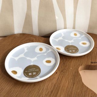 marimekko - 新品 2枚 marimekko ウニッコ プレートアイシーグレーの ...