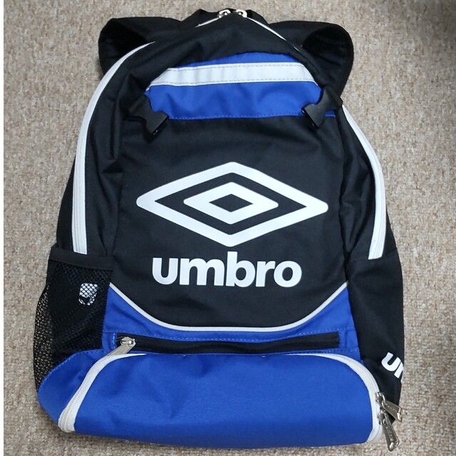 UMBRO(アンブロ)のumbro アンブロ　ボール・シューズ収納付リュック キッズ/ベビー/マタニティのこども用バッグ(リュックサック)の商品写真