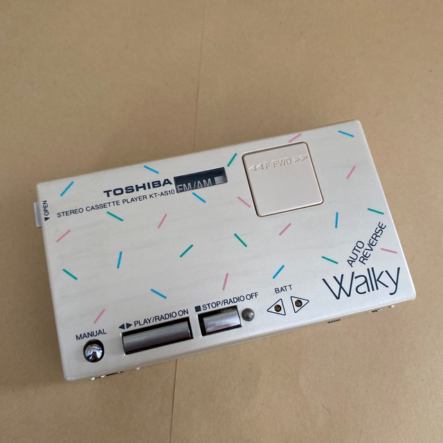 東芝　ポータブルカセットプレイヤー　Walky ウォーキー　KT-AS10