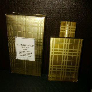 バーバリー(BURBERRY)のバーバリー　ブリット　ゴールド　50ml(香水(女性用))