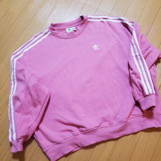 アディダス(adidas)のadidasトレーナー(トレーナー/スウェット)