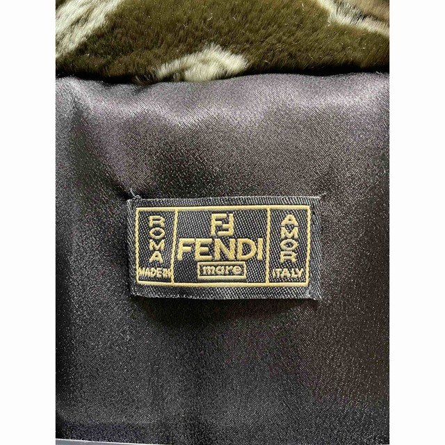 FENDI(フェンディ)の【超美品】FENDI フェンディ　1990sズッカパターン　エコファーコート レディースのジャケット/アウター(毛皮/ファーコート)の商品写真