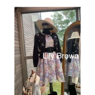 リリーブラウン(Lily Brown)の綺麗なお姉さんのリリーブラウン大人可愛いワンピース(ひざ丈ワンピース)