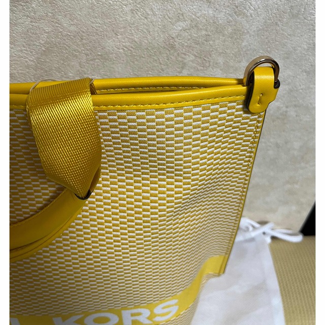 Michael Kors(マイケルコース)のMICHAEL KORS  TOTE MEDIUM 2WAYトートバッグ レディースのバッグ(トートバッグ)の商品写真