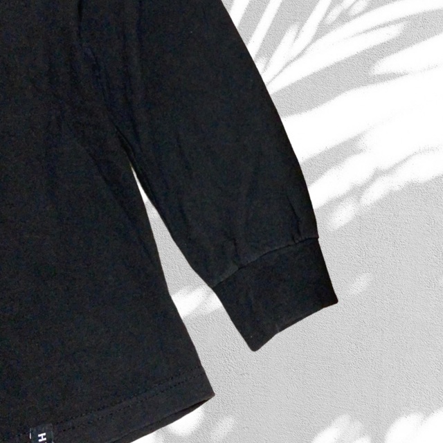 HUF(ハフ)のHUF×BETTY BOOP ハフ スケーター 両面プリントロンT 長袖トップス メンズのトップス(Tシャツ/カットソー(七分/長袖))の商品写真