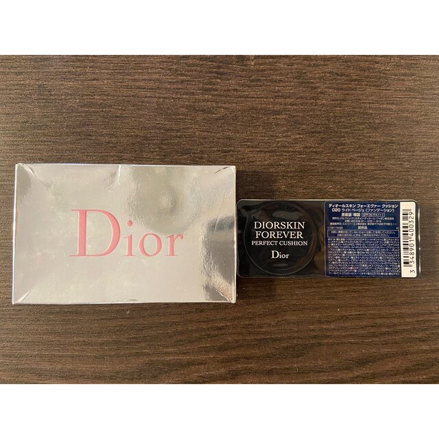 Christian Dior(クリスチャンディオール)のDior 口紅 ファンデーション 試供品 コスメ/美容のキット/セット(サンプル/トライアルキット)の商品写真