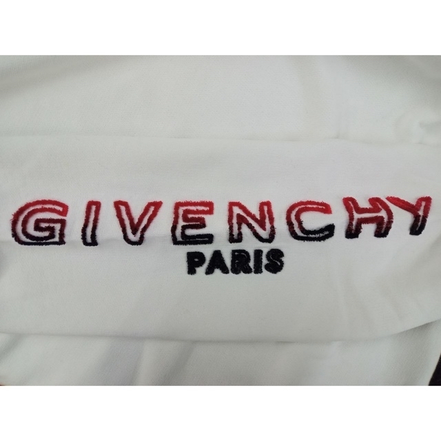 GIVENCHY - 【祝日セール】GIVENCHY ロゴトレーナーの通販 by shooon's ...