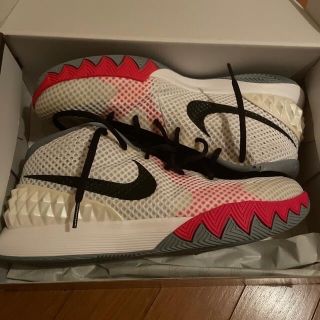 ナイキ(NIKE)のカイリー1  28.5(バスケットボール)