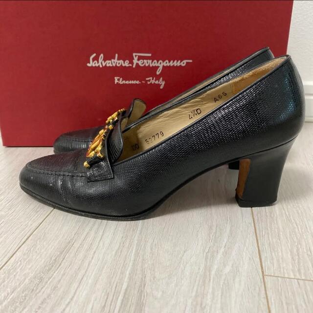 Salvatore Ferragamo(サルヴァトーレフェラガモ)のKamy 143様　専用 レディースの靴/シューズ(ハイヒール/パンプス)の商品写真